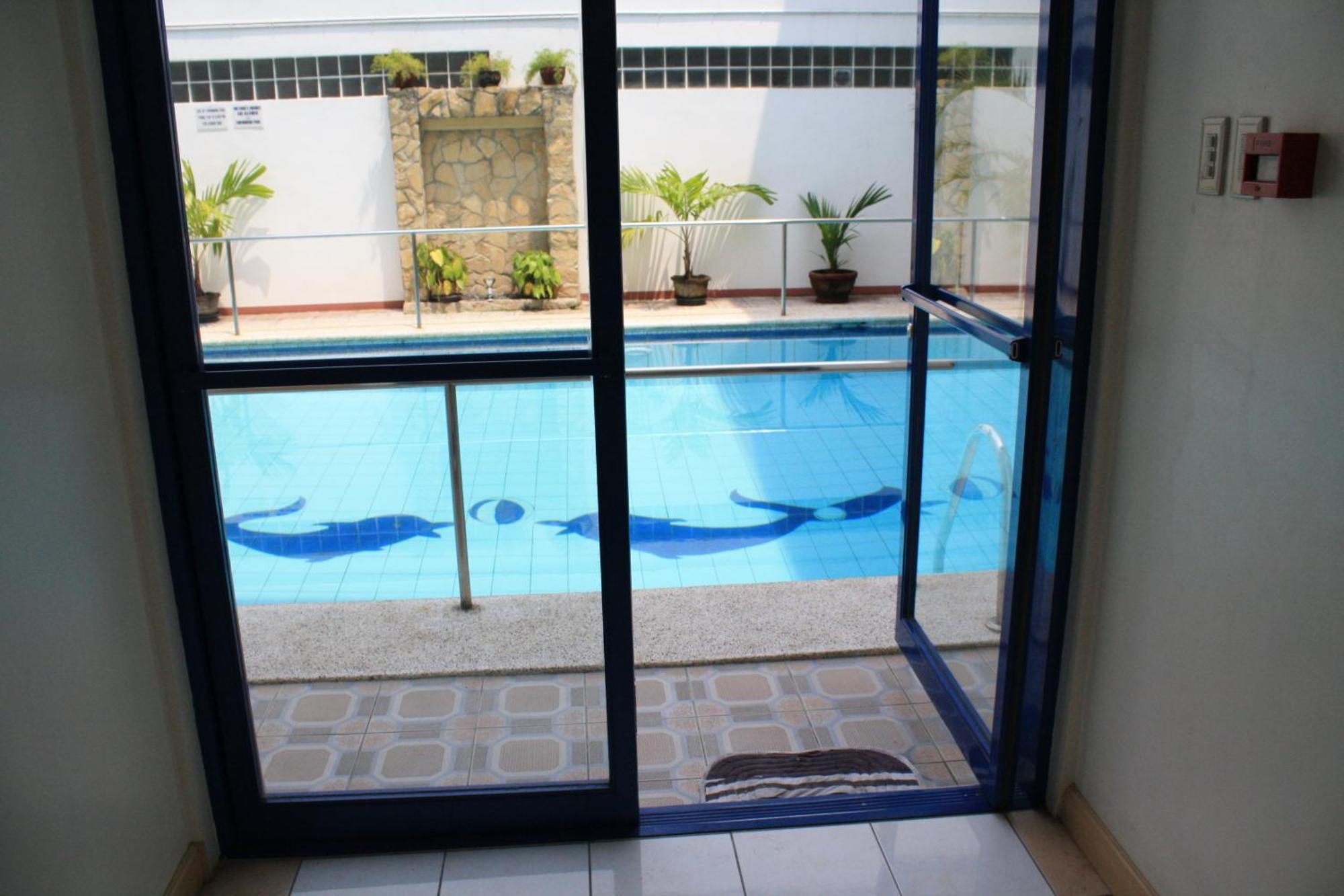 Dumaguete Springs Apartment Dumaguete City Eksteriør billede