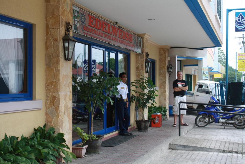 Dumaguete Springs Apartment Dumaguete City Eksteriør billede